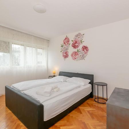 Apartment Omiska Split Exterior photo